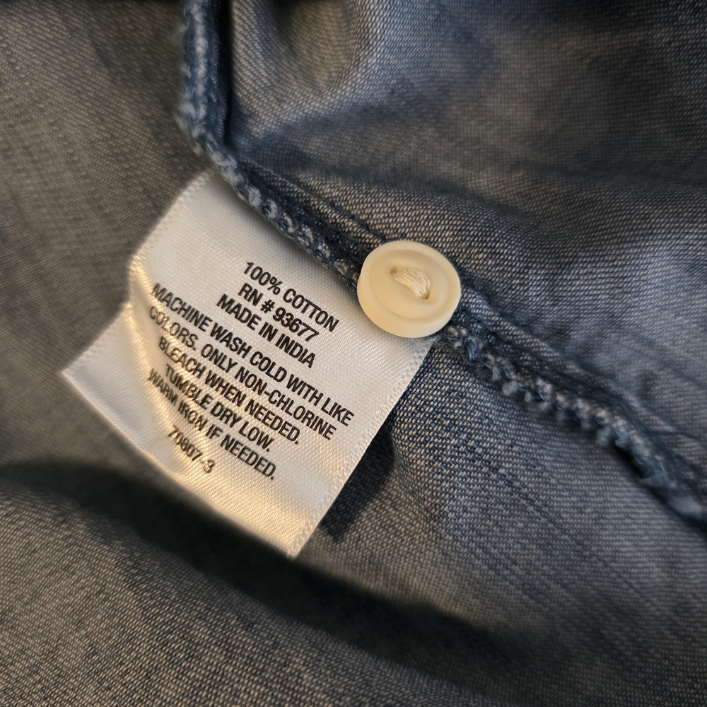 St. John's Bay Blue Denim Button-Down Shirt NWT Sz L - Picture 6 of 7